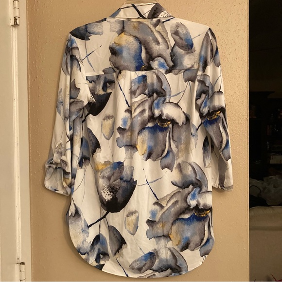 Raffinalla Button Down - Picture 8 of 9